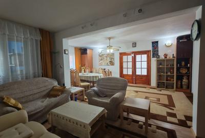 Casă cu 6 camere cu Teren 400 Mp în Central - 3