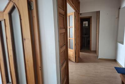 Apartament cu 4 camere decomandat în Inel I - 1