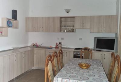 Casă cu 4 camere în Central - 3