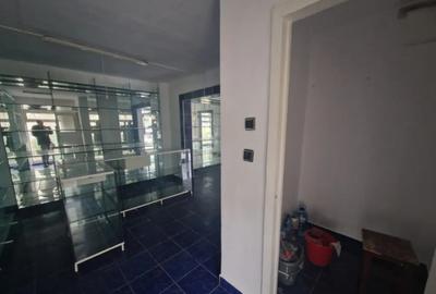 Spațiu comercial, de 48 mp, în Decebal - 6