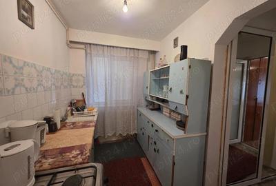 Apartament 2 camere, decomandat, etaj 1 Deva, Str. Jiului - 2