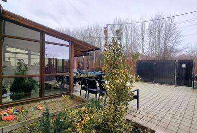 Casă individuală cu 5 camere cu Canalizare în Central - 1