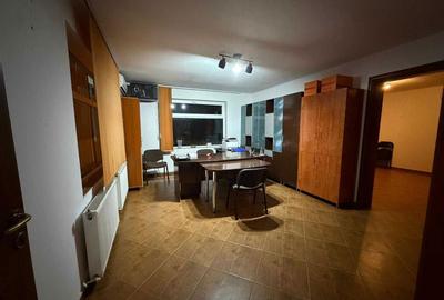 Spațiu comercial, de 53 mp, în Micșunești-Moară - 1