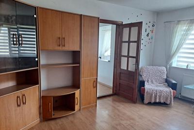 Apartament cu 2 camere semidecomandat în Tomis Nord