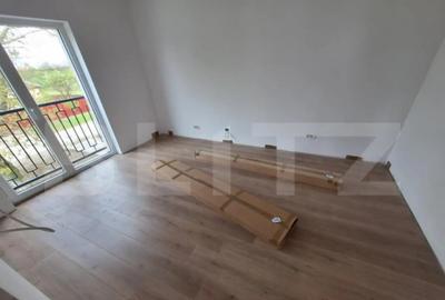 Casă cu 4 camere cu Teren 250 Mp în Central