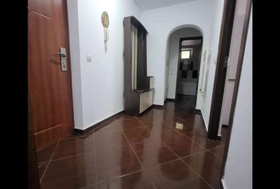 Apartament cu 2 camere decomandat în Republicii - 6