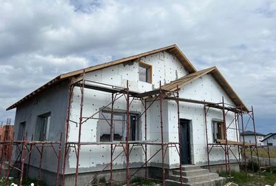 Casă cu 3 camere decomandat cu Teren 325 Mp în Central - 14