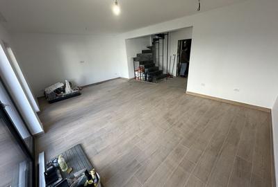 PROIECT DEOSEBIT - 7