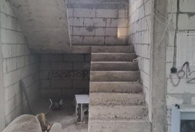 Casă cu 4 camere în Central - 2