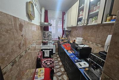 Apartament cu 3 camere nedecomandat în Micro III - 19