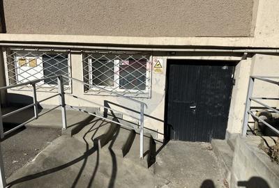 Spațiu comercial, de 214 mp, în Central - 11