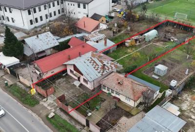 Casă cu 3 camere cu Teren 791 Mp în Ștefăneștii de Jos - 1