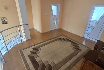 Casă cu 4 camere cu Teren 1460 Mp în Lucian Blaga