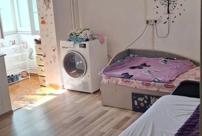 Apartament cu 3 camere decomandat în Dumbrăvița - 2
