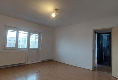 Apartament cu 2 camere semidecomandat în Debarcader - 3