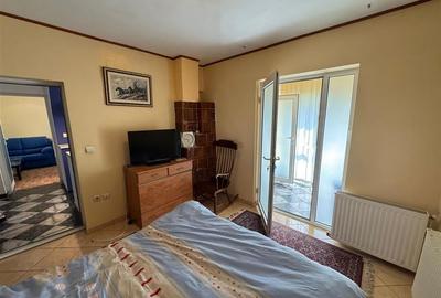Apartament 2 camere, 54mp, etaj 4 cu acoperis - Central - - 7