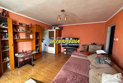 Vanzare Apartament 2 camere 52 mp Alba Iulia CETATE Closca mobilat complet Vanzare Apartament 2 camere 52 mp Alba Iulia CETATE Closca mobilat complet - 1