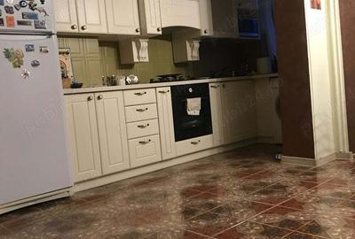 Apartament cu 3 camere în Fălticeni - 4