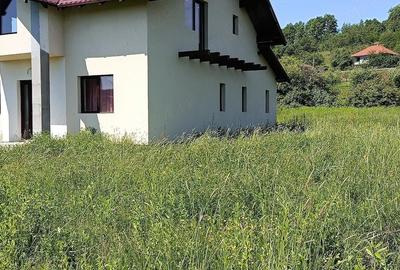 Casă cu Teren 19 Mp în Remetea Chioarului - 4