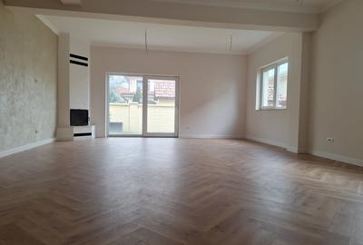 Duplex cu 5 camere cu Canalizare în Dumbrăvița - 3