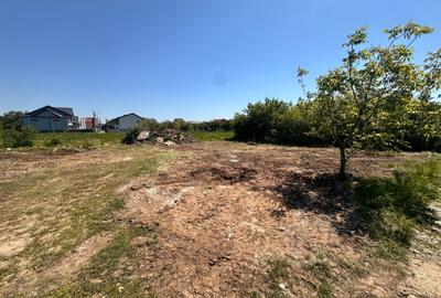 Teren intravilan de 900 mp, în Est - 2