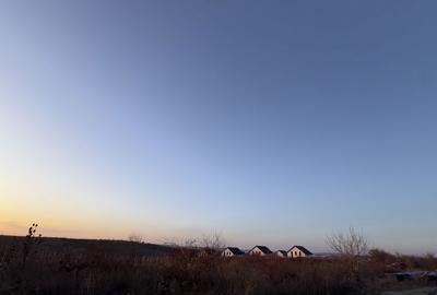 Teren de 1001 mp, în Exterior Vest