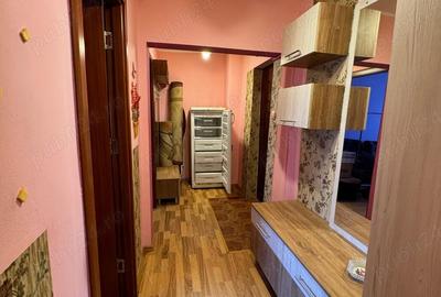 Apartament 3 camere Re?i?a, direct de la proprietar - 10