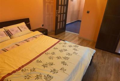 Apartament cu 4 camere decomandat, mobilat în Central - 1
