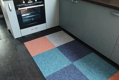 Vind apartament cu o camera decomandat