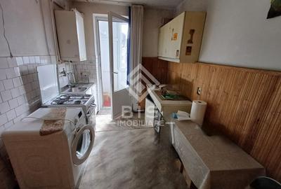 Apartament cu 3 camere circular, mobilat în Decebal - 5