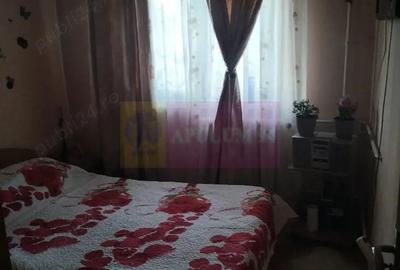 Apartament cu 2 camere decomandat, mobilat în Apărătorii Patriei - 3