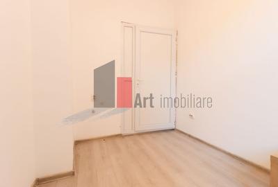 Apartamentul "REHEGUA" , stradal, bloc "REABILITAT" - 15