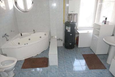 Apartament cu 3 camere în Central - 9