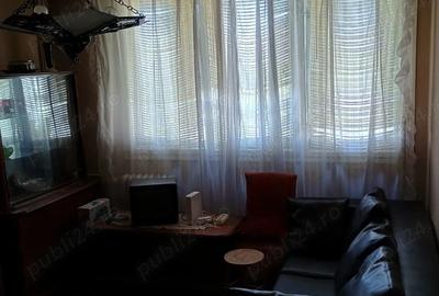 Particular de vanzare - Apartament 4 camere, confort 2 Bulevardul Timi?oara - 1