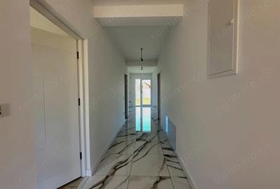 Casă cu 4 camere cu Teren 609 Mp în Central - 3