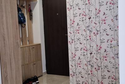 Apartament cu 2 camere decomandat în Tractorul - 4
