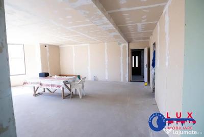 Casă cu 6 camere cu Teren 2564 Mp în Mineri - 6