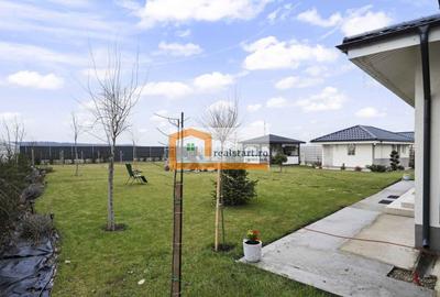 Casă individuală cu 4 camere cu Canalizare în Balotești - 33