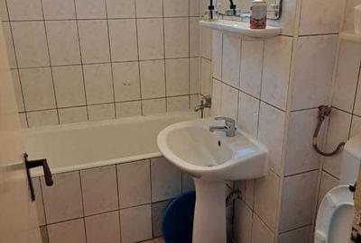 Apartament cu 2 camere decomandat în Alexandru cel Bun