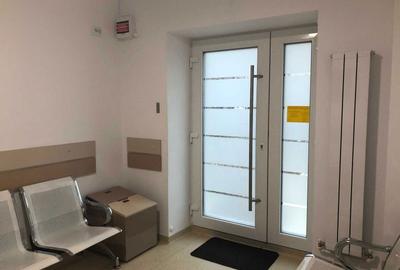 Spațiu comercial, de 62 mp, în Mazepa 1 - 8