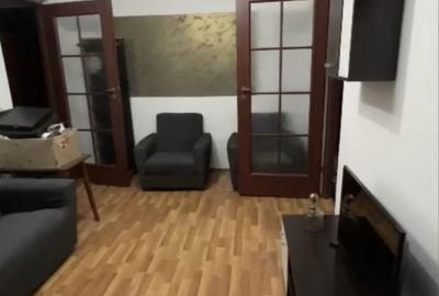 Apartament cu 3 camere decomandat în Barcea - 3