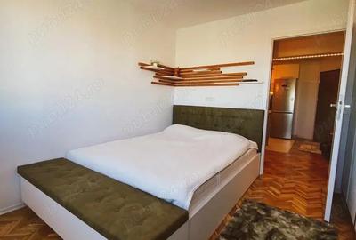 Apartament cu 3 camere decomandat în Circumvalațiunii