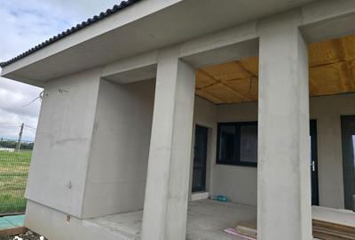 Casă cu 3 camere cu Teren 1440 Mp în Mădăras - 6