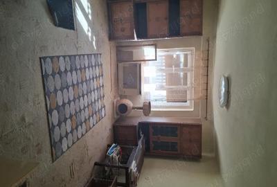 Casă cu 3 camere în Central