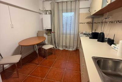 Apartament cu 3 camere decomandat în Central - 4