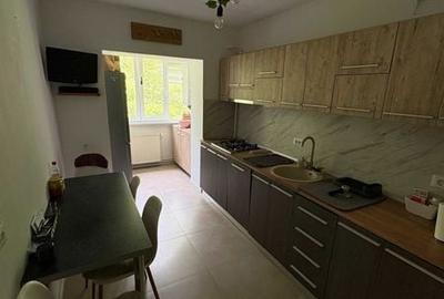 Apartament cu 3 camere decomandat în Răcădău - 3