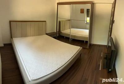 Apartament cu 3 camere semidecomandat în Micălaca