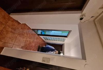 Apartament cu 3 camere decomandat în Central - 3