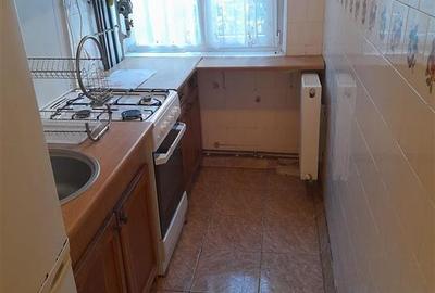 Apartament cu 3 camere semidecomandat în Dacia - 9