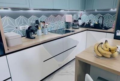 Casă cu 14 camere cu Teren 360 Mp în Central - 2